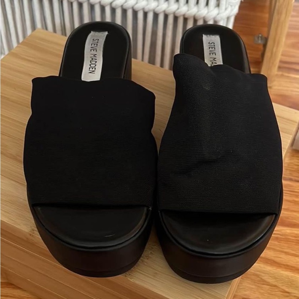 Women’s 7 Steve Madden Sandal